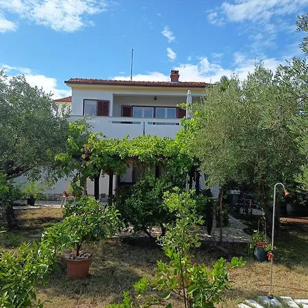 Sara On The Island Of Krk Apartamento *